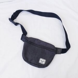 Hershel Supply Co Charcoal Gray Classic Hip Pack Fanny Bag Crossbody Unisex NWOT